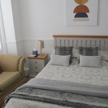 Lovely Spacious 3 Bedded First Floor Apartment Ryde  Exterior photo