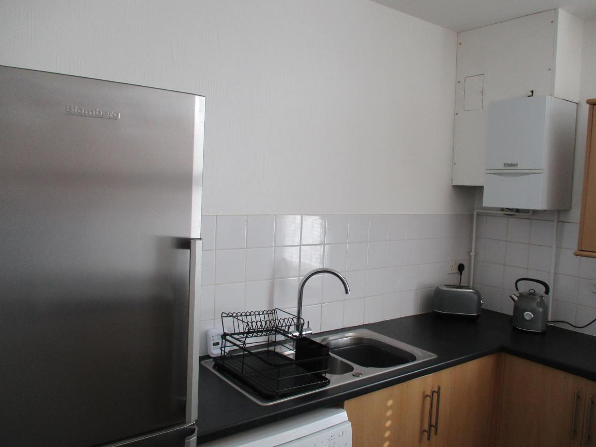 Apartment Lovely Spacious 3 Bedded First Floor *
